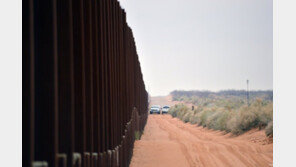 트럼프, 미·멕시코 국경장벽 예산 초당적 협력 재차 촉구