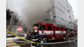 KT화재 10시간 만에 완진…원인 규명에는 시간 걸릴 듯