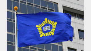 인터넷에 허위 매물 올려 수천만원 가로챈 20대 2명 실형