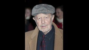 英 거장 영화감독 니컬러스 로그 90세로 별세