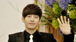 세븐, 2년 만에 컴백…자작곡 ‘스케어드’