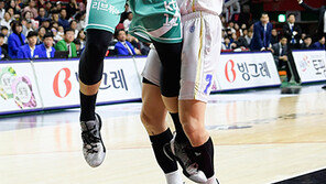 쉴 새 없이 터지는 3점포의 KT, 2580일 만에 5연승