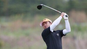 켑카, 로즈 제치고 남자골프 세계 1위 탈환…최호성 209위로 껑충