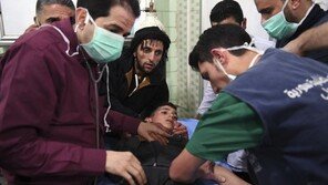 두 달 만에 깨진 시리아 평화…반군 화학무기 공격 다음날 러시아군 공습