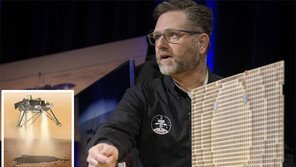 ‘마션’의 꿈 안고… 화성 착륙선 ‘인사이트’ 터치다운