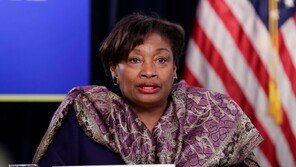 뉴욕주 상원, 사상 최초로 여성의장 스튜어트-커즌스 선출