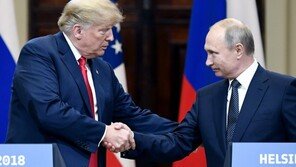 CNN “러시아 앞에선 작아지는 트럼프…왜 비판 안하나”