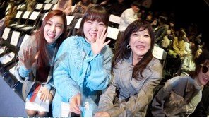 노사연, 생애 첫 패션위크 참석…차은우 만나 ‘감격’