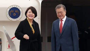 文대통령, 순방 직전까지 ‘경제 고심’…자영업 대책 주문