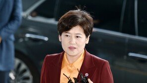 강은희 대구시교육감 6시간 검찰 조사 후 귀가…“혐의 모두 부인”