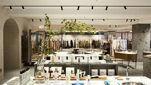 LF, ‘라움 이스트’ 오픈