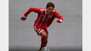 ‘만 19세’ 정우영, 韓 역대 최연소 UCL 데뷔…손흥민보다 2년 빨라 