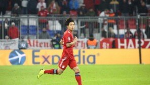 ‘유망주’ 정우영, 챔피언스리그 데뷔…“뮌헨 역사의 한 조각” 외신도 관심