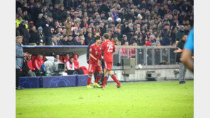 UEFA도 주목 “19세 정우영, 바이에른 데뷔 성공”