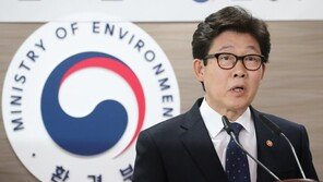 조명래 “중국발 미세먼지 탓할 시간없어…경유차 제로화 힘 실어야”