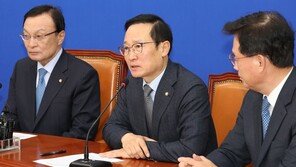홍영표 “선거제 개편, 입장 변화 없어…文대통령도 ‘이번에 해야 한다’ 의지”