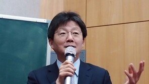 유승민 “저 희생해서라도 보수 재건”…시기·탈당엔 말 아껴