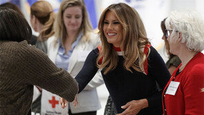 퍼스트 레이디 vs 퍼스트 도터