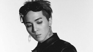 송민호, 4일째 차트 1위 수성…제니 2위 ‘YG 경사’