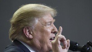 트럼프, 뮬러 특검 연일 비난…“마녀사냥, 영원히 할거냐”