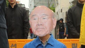 “전두환 광주서 재판받으라”…관할이전 신청 기각 확정