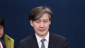 청와대, ‘골프 비위’ 논란에 정확한 해명 없이 함구