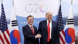 “한미 정상, 완전한 북한 비핵화까지 제재 유지 확인” 백악관