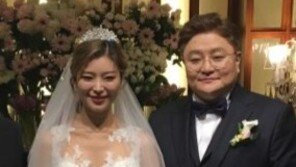 ‘잘 살게요’ 정재용♥이선아, 동료 축복 속 결혼…김창열 감격 눈물