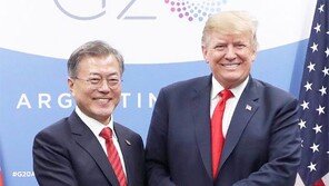 ‘한미 불협화음’ 질문에 문재인 대통령 “근거 없는 추측성 얘기” 반박 