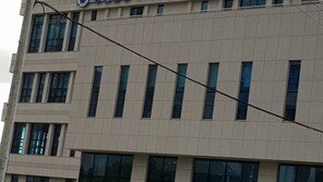 검찰, 외국인 폭행·감금 혐의 출입국 직원들 ‘불기소’ 처분