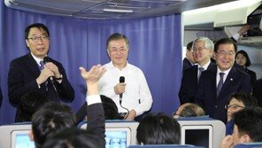 文대통령 “한일 미래지향적 협력” 입장 표명에…日 “양국관계 엄격한 상황”