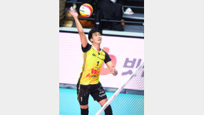 더 잘하라는 김세진 감독, 더 잘하고 싶다는 주장 송명근