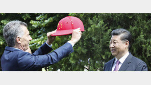 언제 깨질지 모를 ‘아슬아슬 90일 휴전’… 美는 “中이 양보”-中은 “핵심이익 수호” 다른 말