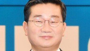 전해철 “고심 끝에 ‘혜경궁 김씨’ 고발 취하, 당내 갈등 확대 적절치 않아”