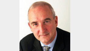 NYT 칼럼니스트 로저 코언의 2019년 전망은?