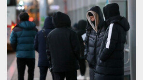 “추워도 너무 추워”…올겨울 첫 한파에 시민들 “겨울 실감”