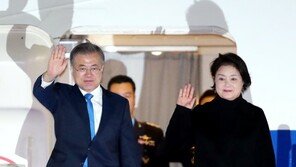 靑 “조국 거취 변동없다…文대통령, 특감반 논란 관련 靑대처 잘했다 봐”