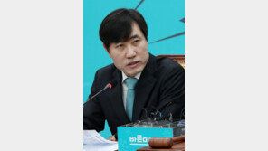 “文대통령 아들 수사자료 공개하라”…하태경 의원 승소