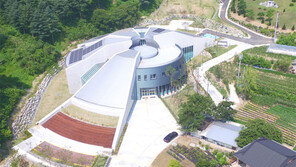 ‘반기문 평화기념관’ 고향 음성에 개관