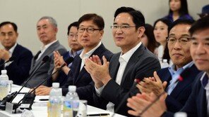 이재용 복귀 후 첫 사장단 인사 ‘안정’ 속 ‘성과보상’