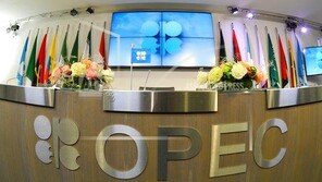 산유국들, 생산량 얼마나 줄일까?…트럼프 압박이 변수