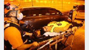 ‘터널’서 관광버스-덤프 트럭 추돌…운전자 1명 사망·18명 부상