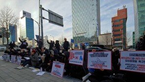 웹툰 작가들, 레진엔터테인먼트 이사회 의장 고소