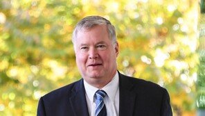 비건-가드너 상원 동아태 소위원장, 北비핵화 관련 이슈 논의