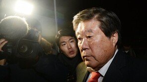 검찰, ‘8년간 형 도피 조력’ 최규성 전 사장 사전 구속영장