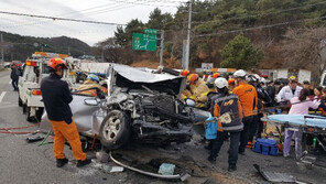 경남 고성 국도서 9중 추돌사고…13명 중경상