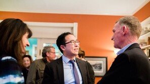 미 연방하원의원에 당선된 ‘앤디 김’ 부모…경남 밀양 출신