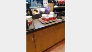 매장 내 일회용컵 금지 4개월…왜 스멀스멀 다시 나올까