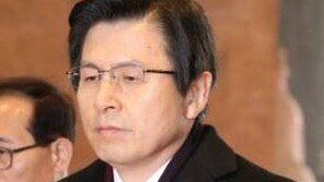 황교안, 이재수 빈소 방문 “비통한 일에 깊은 유감…안타깝게 생각해”