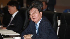 유승민, 이재수 前사령관 조문…“검찰 정치적 악용 말아야”